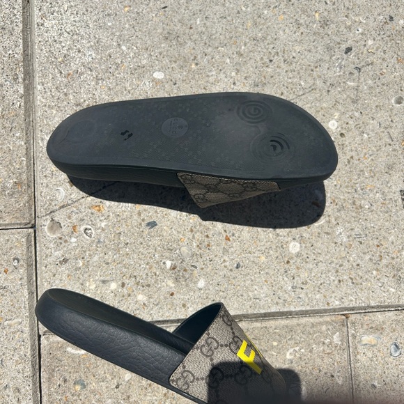 Authentic Gucci Slides - Picture 4 of 5